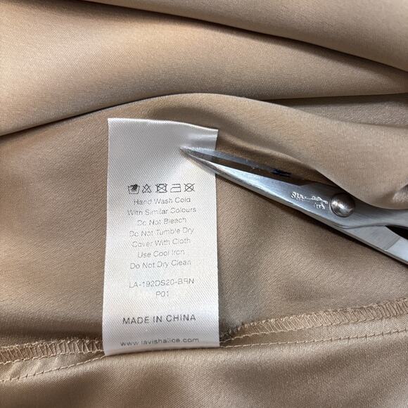 Lavish Alice Pleated Bust Tie Strap Midi Dress - Size 4 - Picture 12 of 13